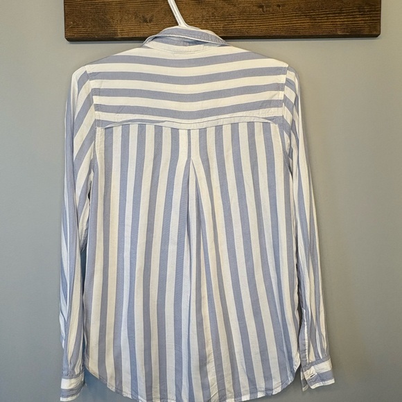 Beach lunch lounge Blue and White Striped Button Down Shirt size Small - Picture 7 of 11